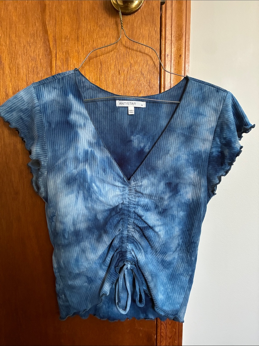 Antistar Blue Tie-Dye Ruched V-Neck Crop Top with Flutter Sleeves